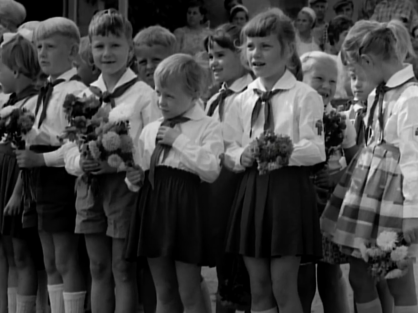 DIE KINDER VON GOLZOW, TEIL 1 BIS 3 – DOK.fest München